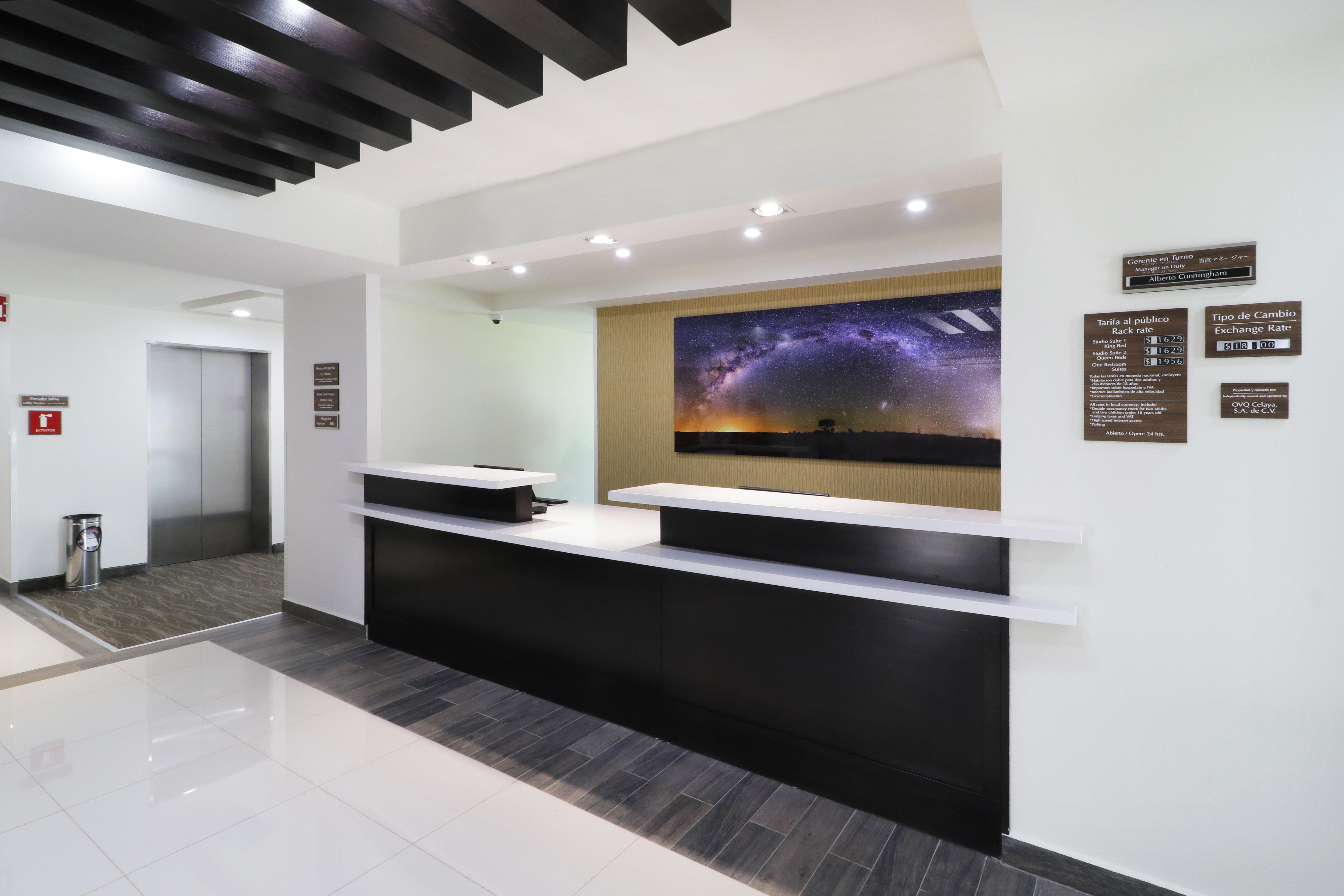 Candlewood Suites Celaya Celaya  Exterior foto